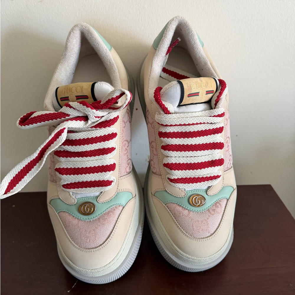 Gucci Sneakers - Cream and Red
